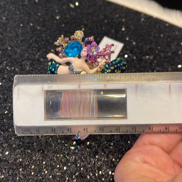 NWT Betsey Johnson Fabulous Mermaid Bracelet Statement price Gorgeous must have - Picture 15 of 15